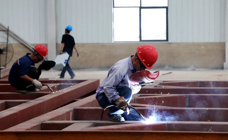 貴州德普新材料項目建設現場。