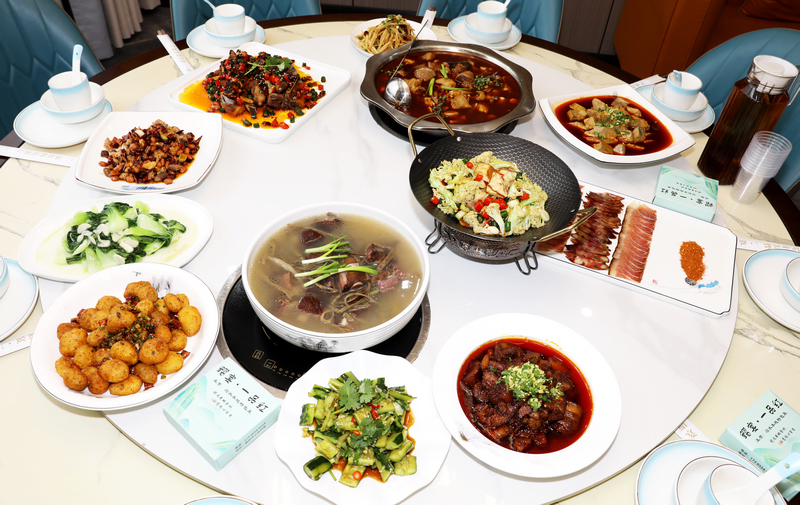 本土食材入佳肴，舌尖體驗帶動農特產品消費。張川攝