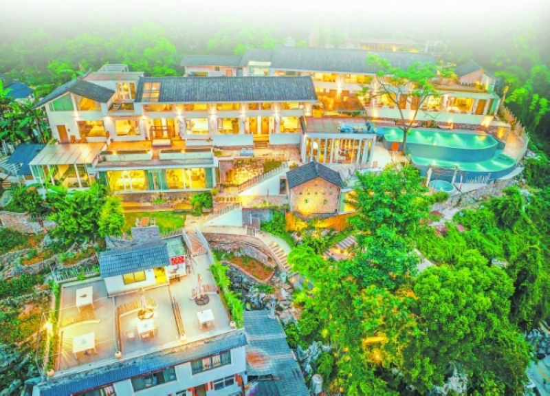 万峰林康养旅居民宿。