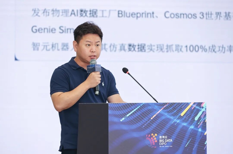 景聯文貴陽基地公司總經理黃建在現場作分享。郭然攝