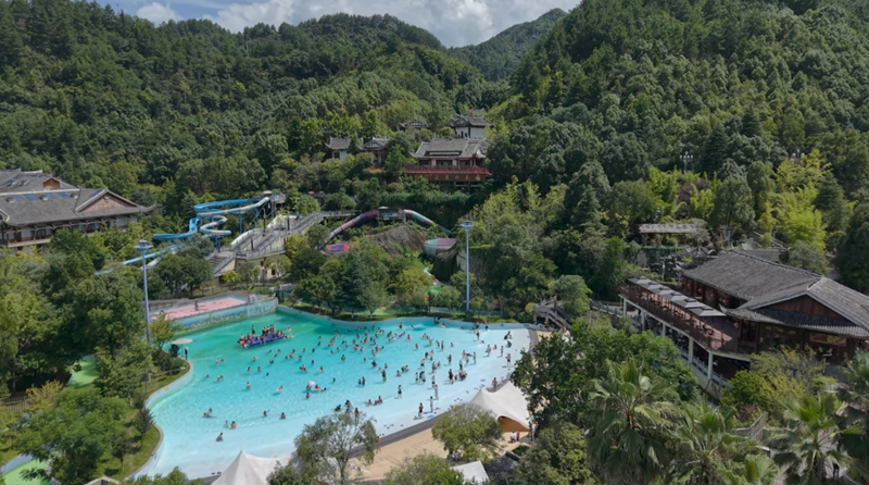 剑河温泉解锁夏日消暑新玩法。