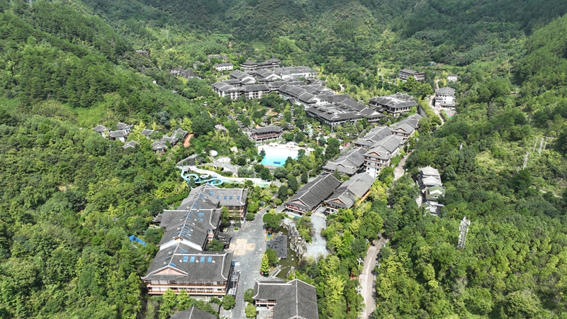 剑河温泉解锁夏日消暑新玩法。