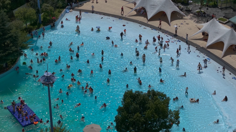 剑河温泉解锁夏日消暑新玩法。