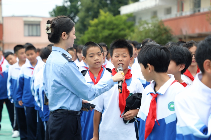 互動環節，同學們積極參與答題.jpg