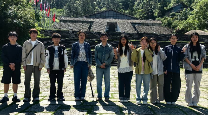 貴州交通職業大學藝術與旅游學院學子赴洪江藝術村開展志願服務