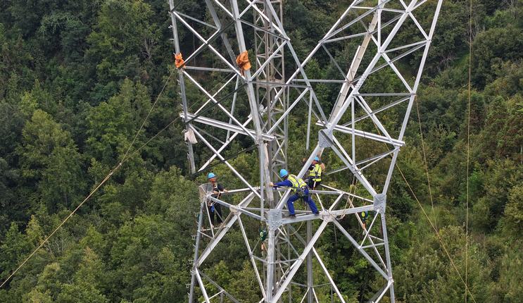 500千伏仁义—独山第二回线路工程建设正酣