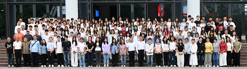 以赛促学育英才黔南民族师范学院2026年全国大学生数学建模竞赛顺利开赛(图2)