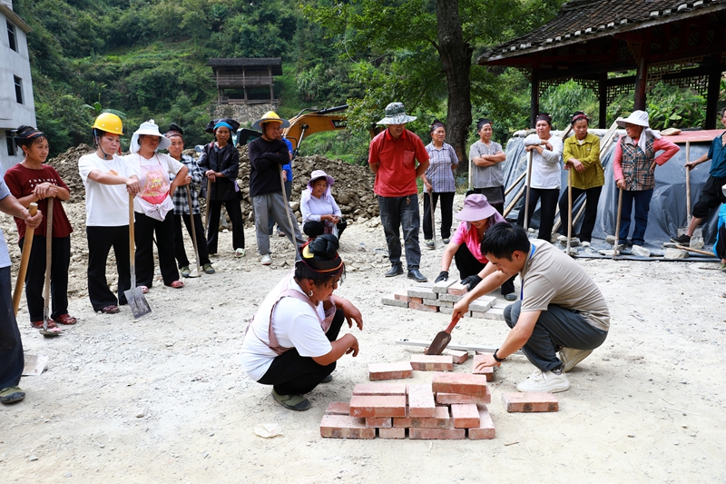 高定村技能培訓現場。楊家孟攝