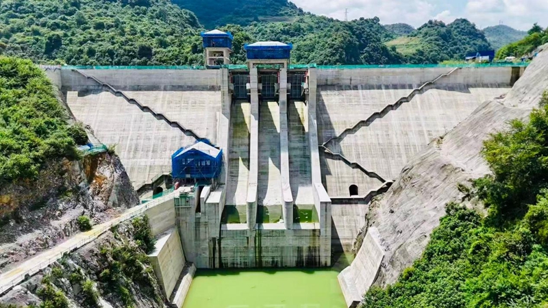 主體已完成的兩岔河水庫.jpg