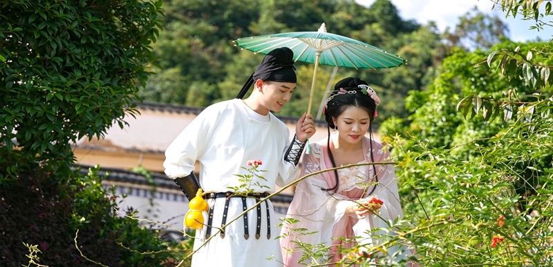 5、NPC漢服秀巡游。.jpg