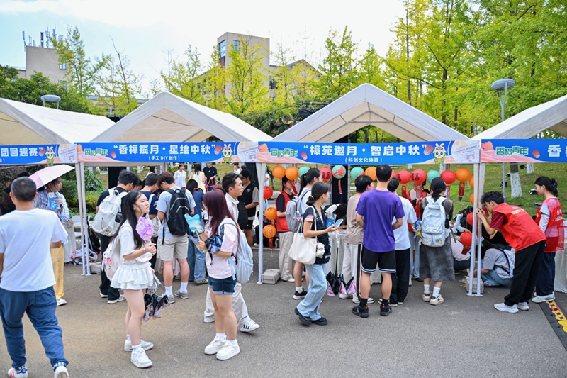 2、活动现场。.jpg