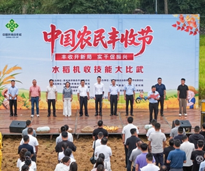 玉屏：农机比武庆丰收