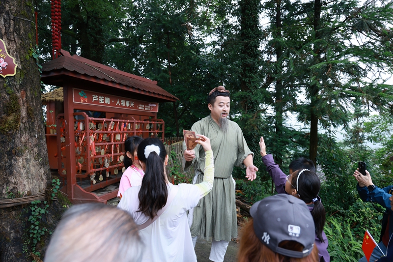 10、活动现场。
