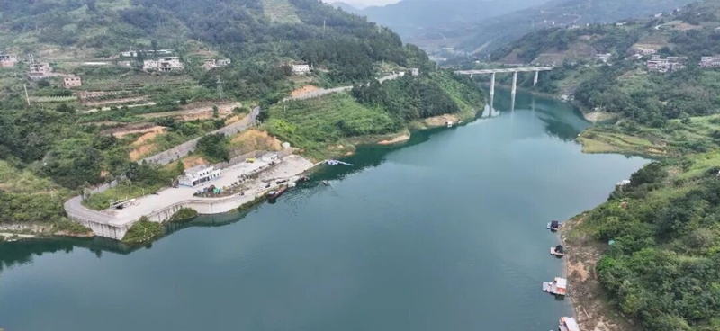 八總村釣魚場.jpg