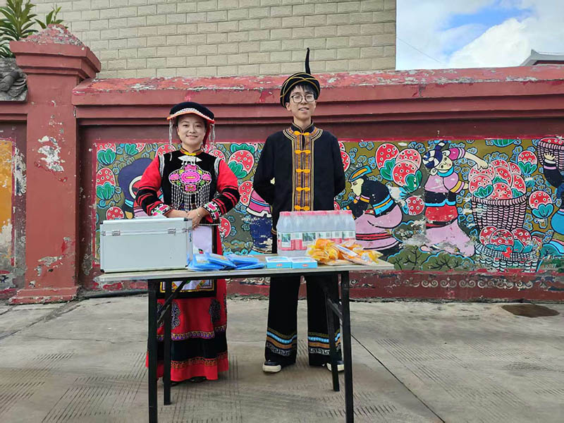 大方收費站“秀美黔途”志願服務崗。
