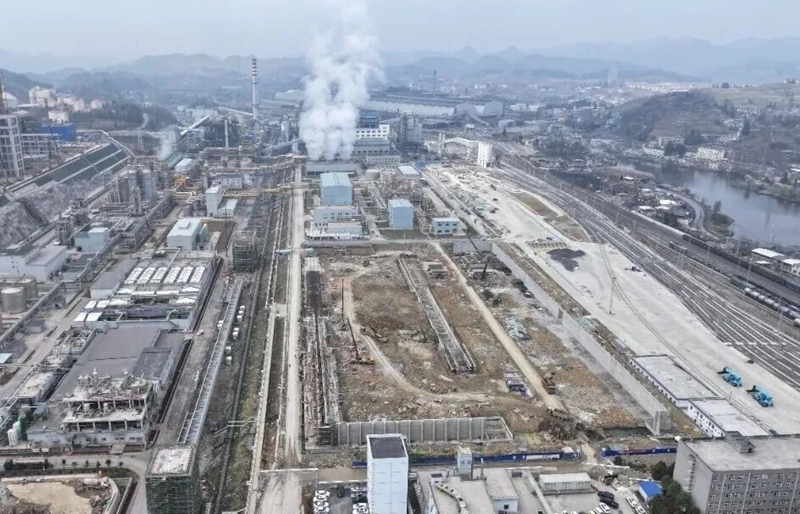 贵州能源水城“煤-焦-化-电”循环经济基地项目航拍。杨竣淇 摄.jpg
