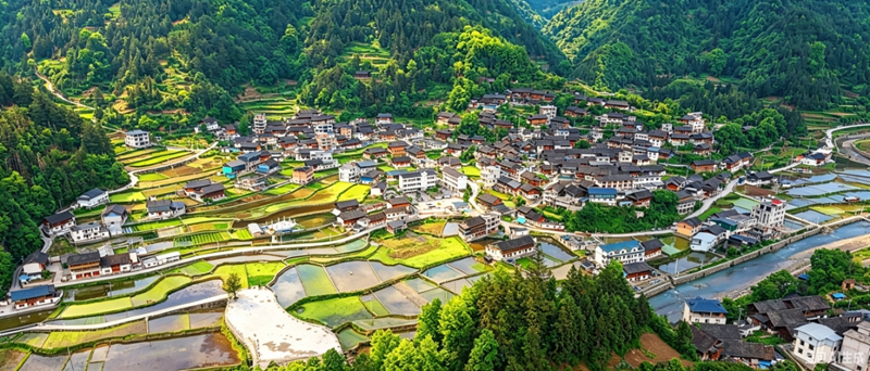 1 图为丹寨县大寨村村貌.jpg