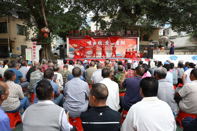 文艺汇演现场.jpg