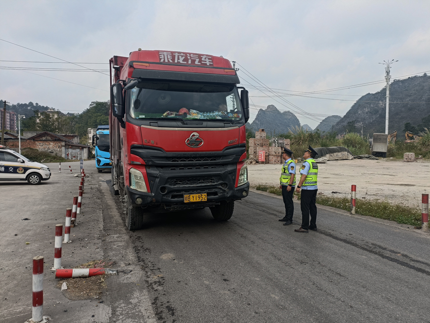 规范道路运输市场秩序 筑牢安全出行防线。