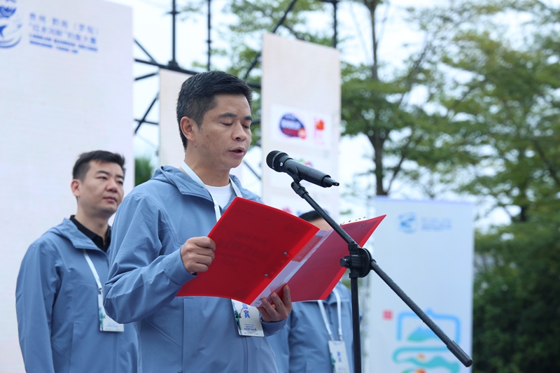 1羅甸縣政府副縣長韋仁武致辭.JPG