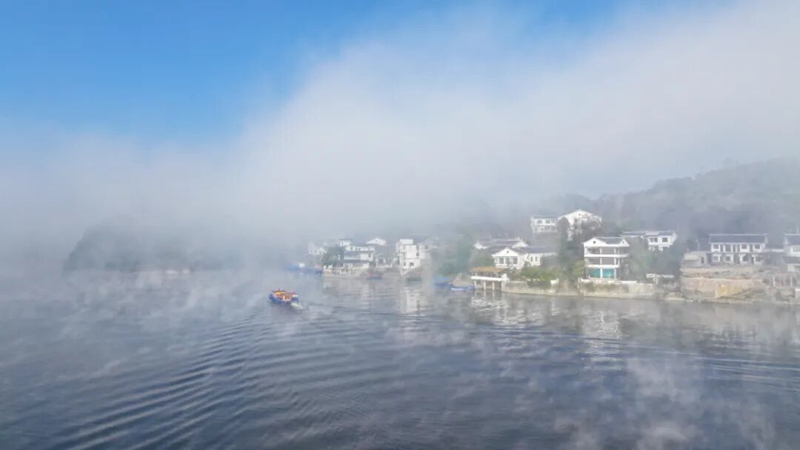 10 百花湖風景名勝區的周邊村寨。