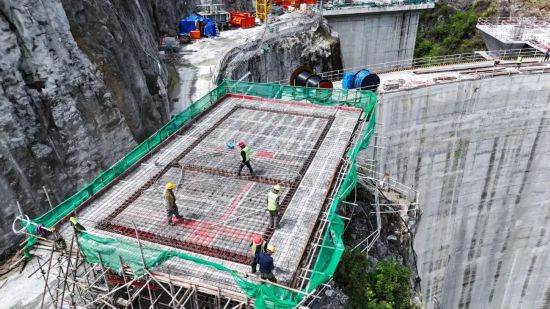 水庫建設中。